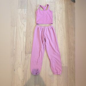 Set Active Set- Pants are XS, Top is Small